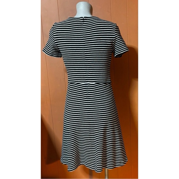 Madewell Gallerist Black & White Striped Knit Dress M - Picture 3 of 13